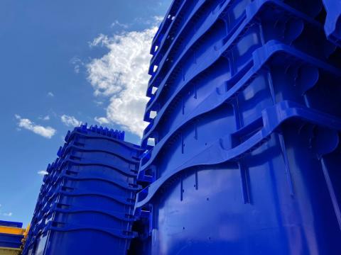 Zili atkritumu konteineri